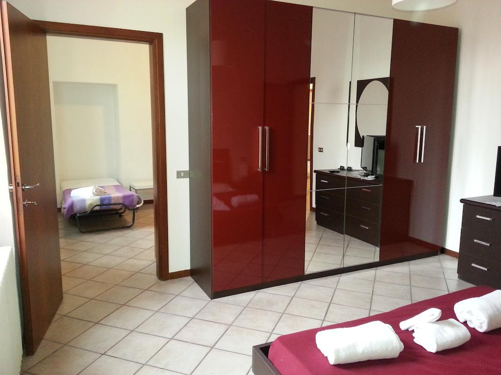 B&B Smeraldo Airport Bergamo Værelse billede